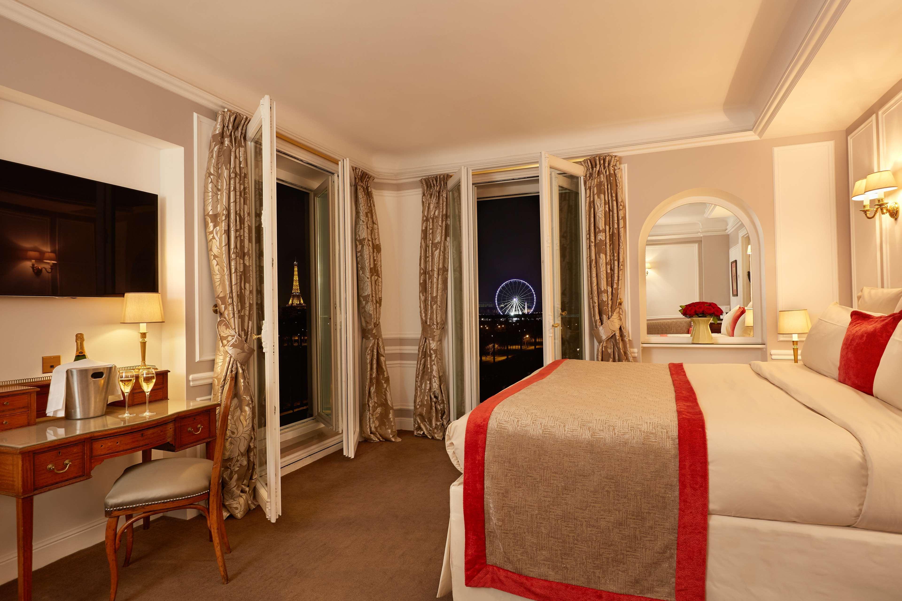 فندق ريجينا لوفر باريس المظهر الخارجي الصورة A room at the InterContinental Paris Le Grand