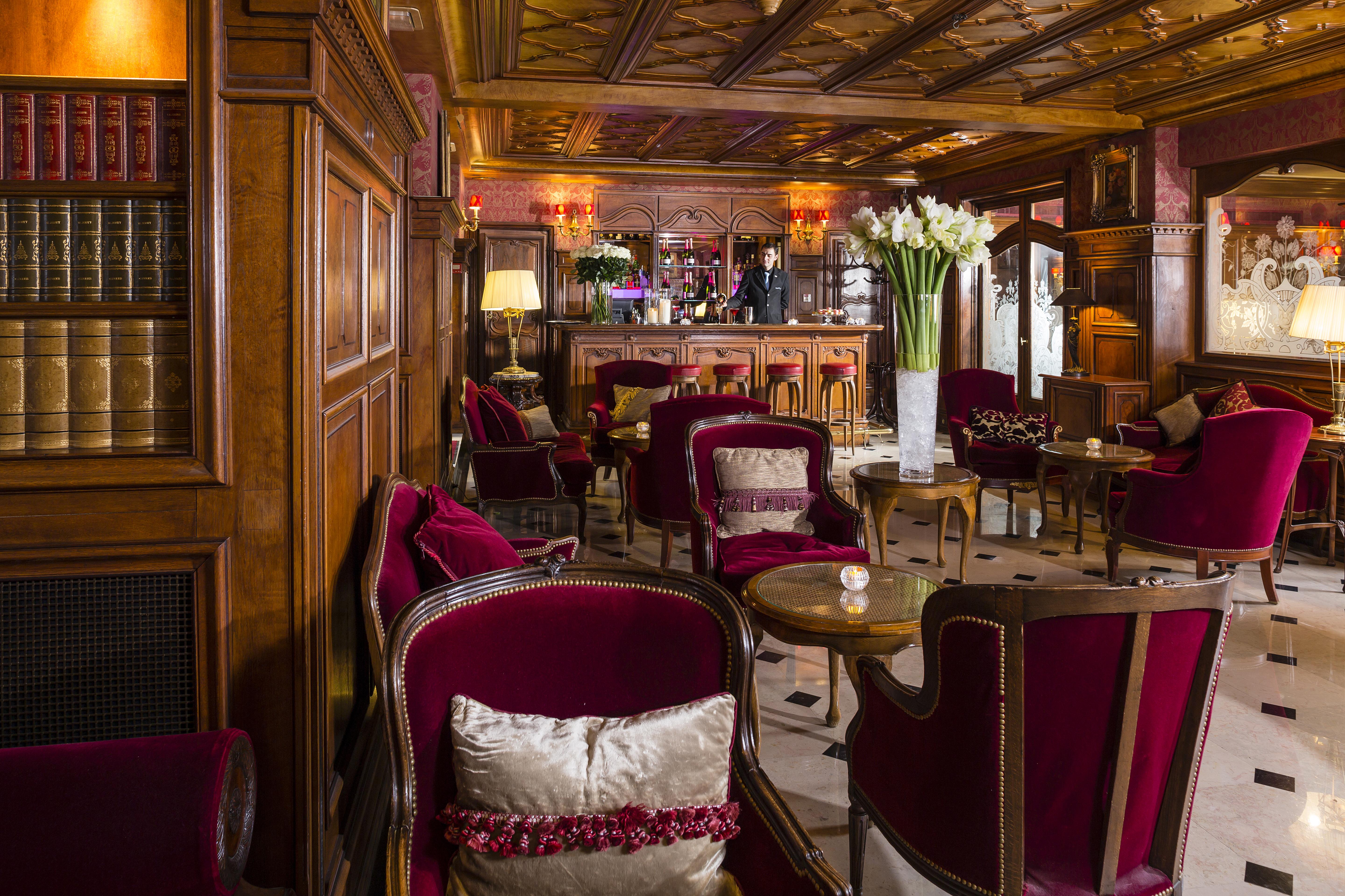 فندق ريجينا لوفر باريس المظهر الخارجي الصورة The bar at the Hotel de Crillon