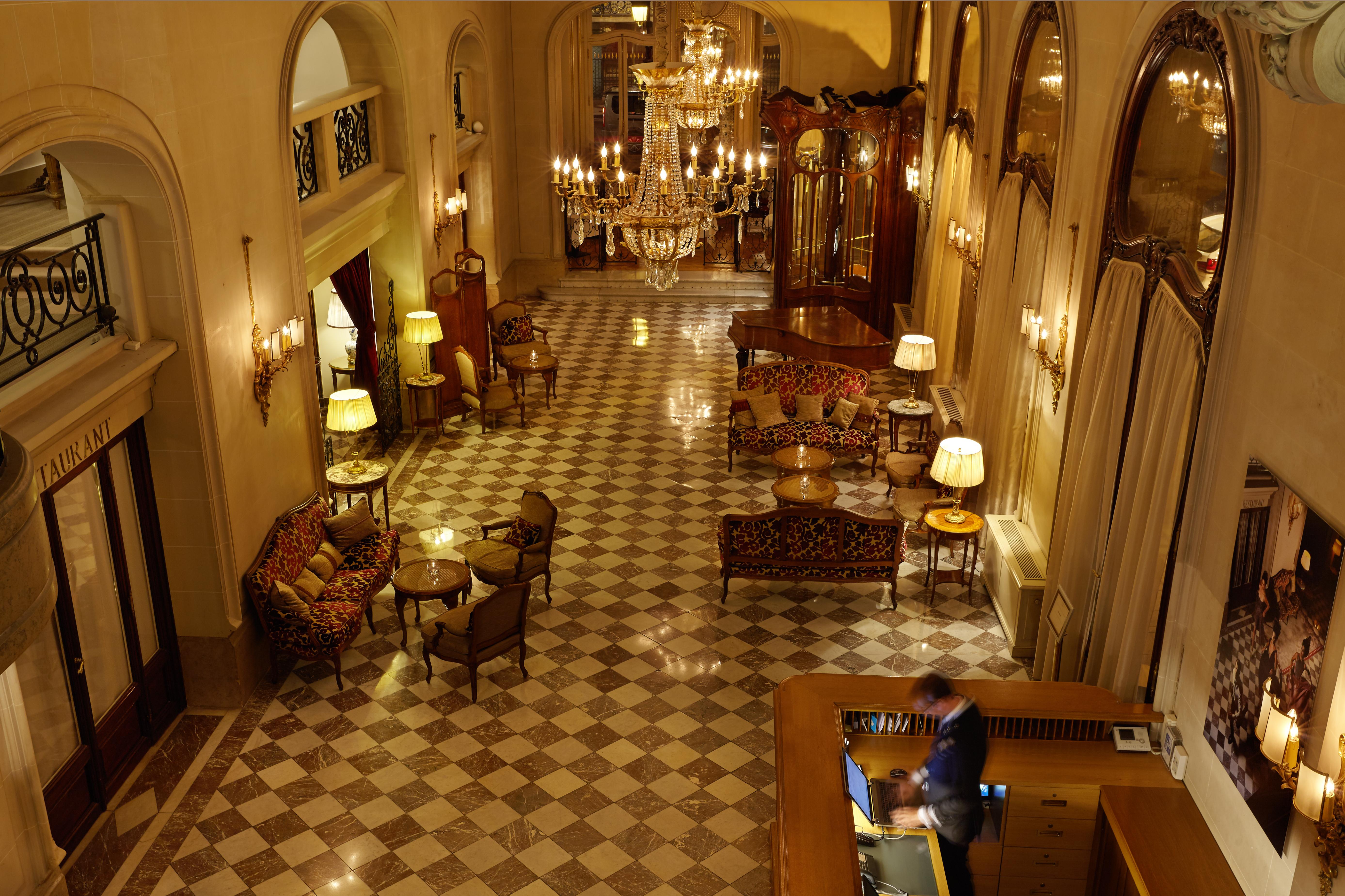 فندق ريجينا لوفر باريس المظهر الخارجي الصورة The lobby of the hotel