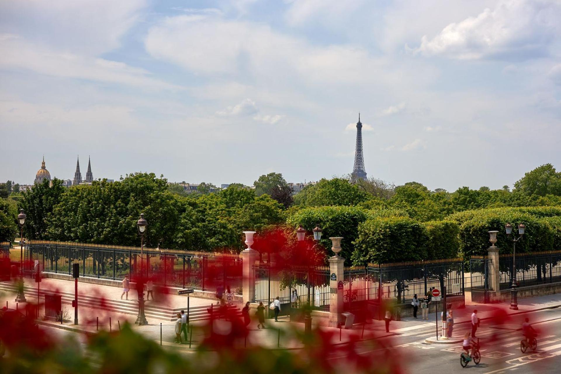 فندق ريجينا لوفر باريس المظهر الخارجي الصورة The Champ de Mars