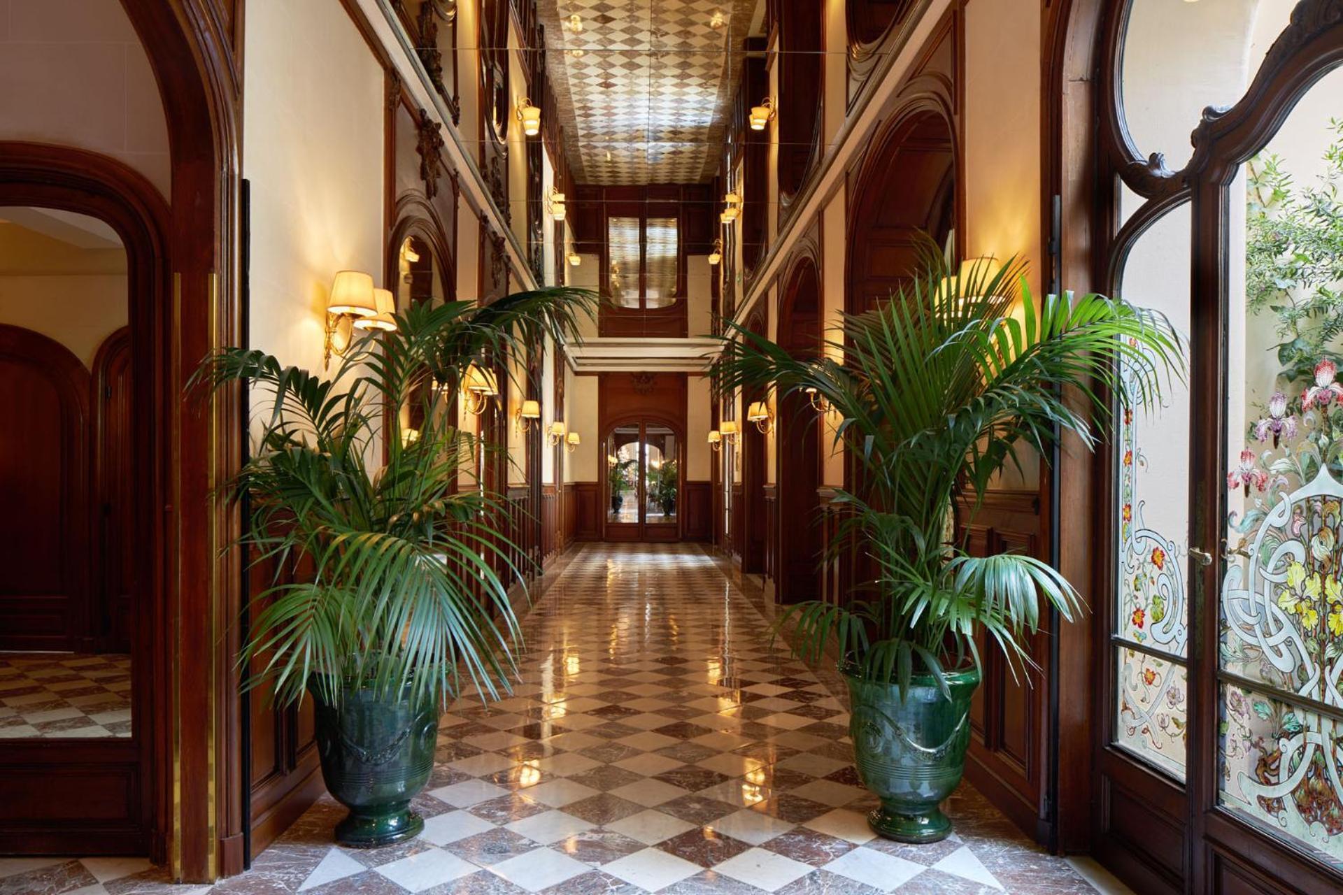 فندق ريجينا لوفر باريس المظهر الخارجي الصورة Interior of the hotel